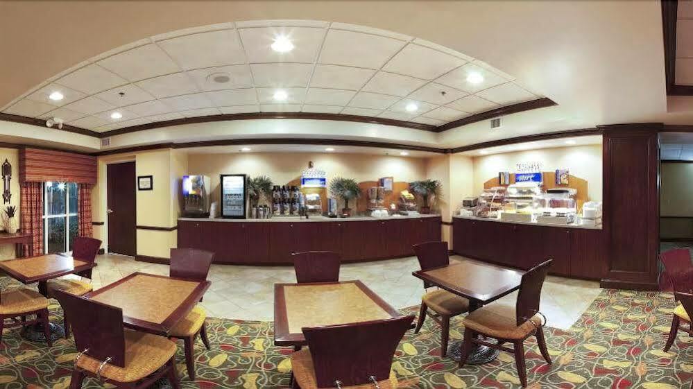 Holiday Inn Express Hotel & Suites Charleston-Ashley Phosphate By Ihg Βόρειο Τσάρλεστον Εξωτερικό φωτογραφία